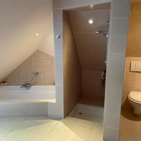 דירה Charlie שב