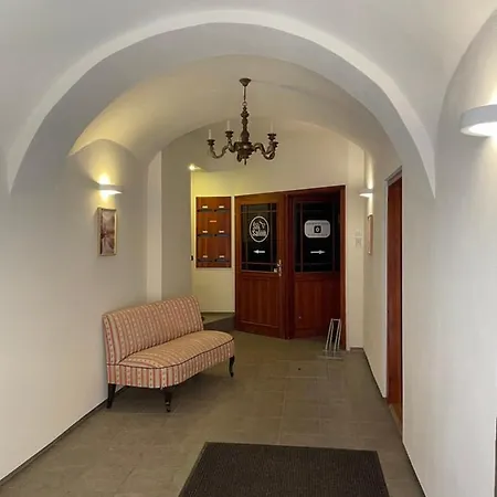 Charlie Apartment